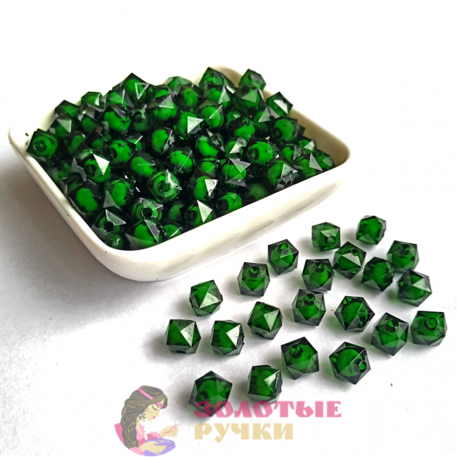 Бусины граненые квадратные. Размер: 8 мм. Цвет: темно-зеленый.