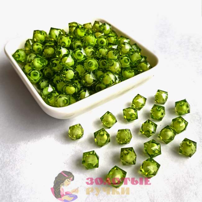 Бусины граненые квадратные. Размер: 8 мм. Цвет: фисташковый.